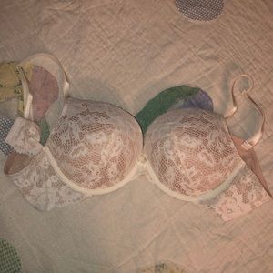 Cream Lace Bra from Torrid